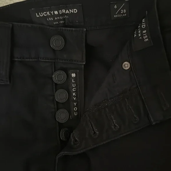 Lucky Brand- Mid rise Ava black skinny jeans - Picture 3 of 4